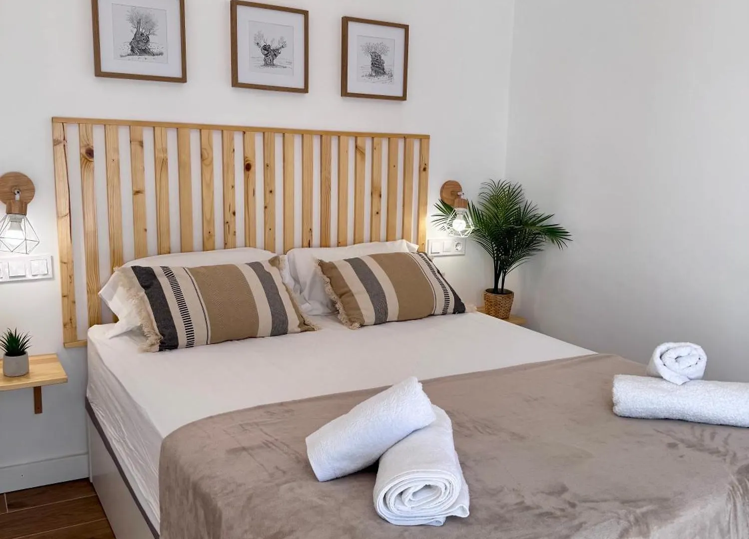 アパート Apartament Gorgot 6P D Con Terraza Y Piscina Comunitaria Cerca De La Playa エンプリアブラバ